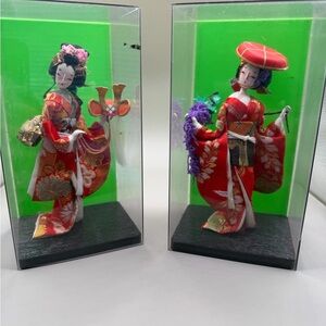 Set of 2 Vintage Japanese Geisha Dolls